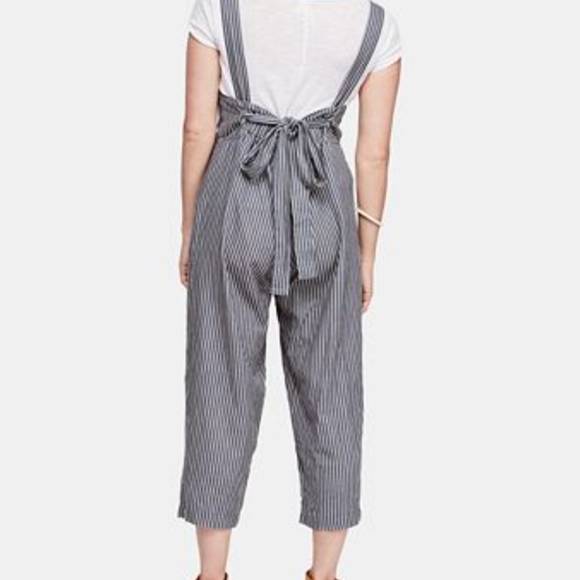 Free People Off the Shore Printed One Overalls size 6 - Picture 7 of 7